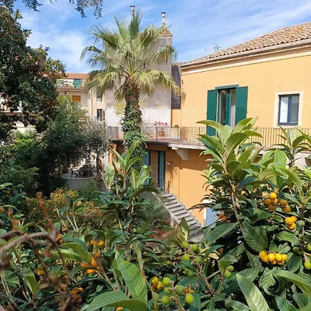 La Corte Dei Nespoli * Acireale